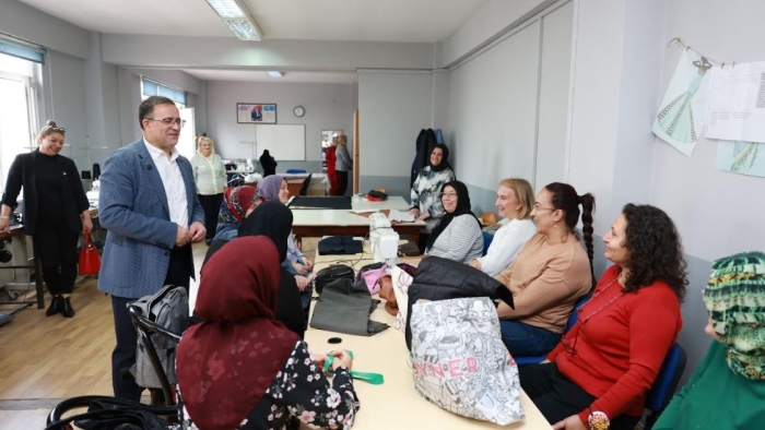Derince’de Kadınların El Emeği  Ekonomiye Katkı Sağlıyor